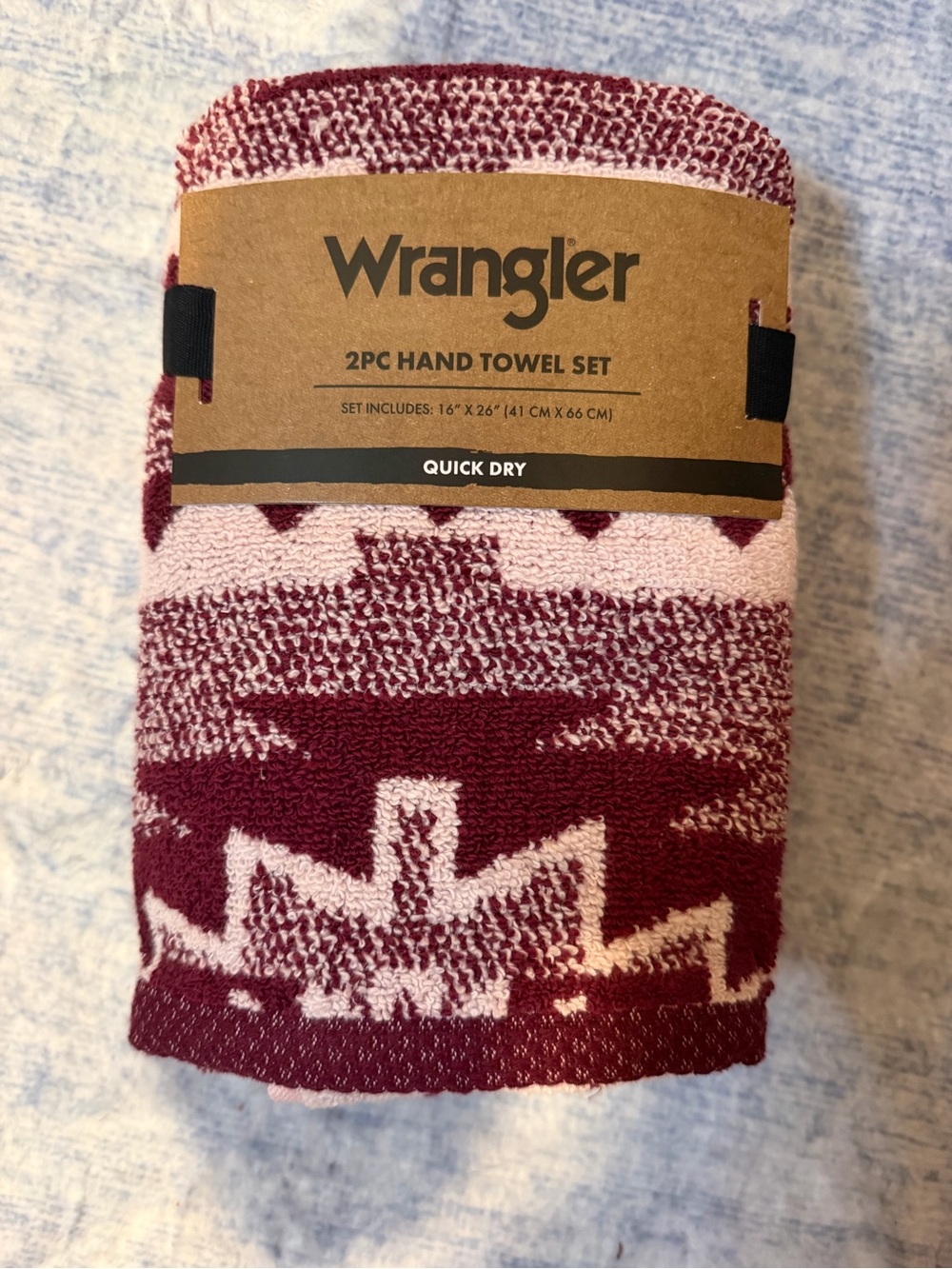 Wrangler Aztec-Pattern Hand Towels in Burgundy and Light Pink
